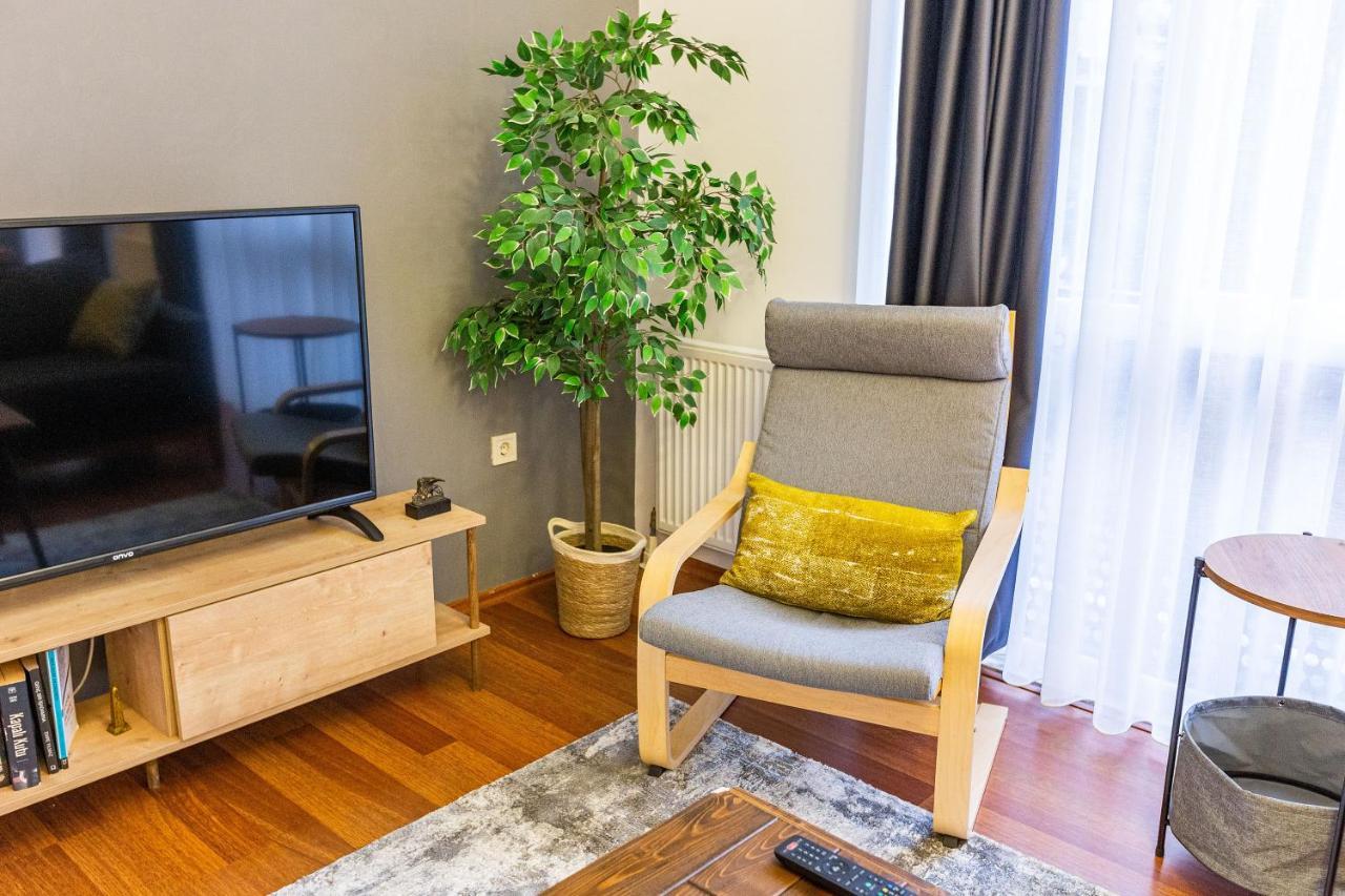 Lovely And Comfy Flat In Umraniye Apartament *